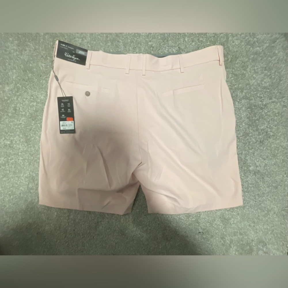NWT Walter Hagen pink men’s golf shorts size 40